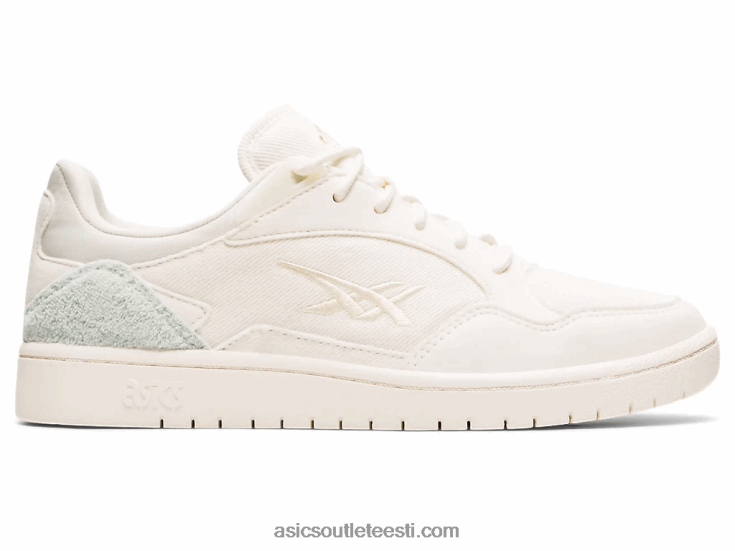 taevaväljak 6PB8D3973Asics koor/samblikkivi